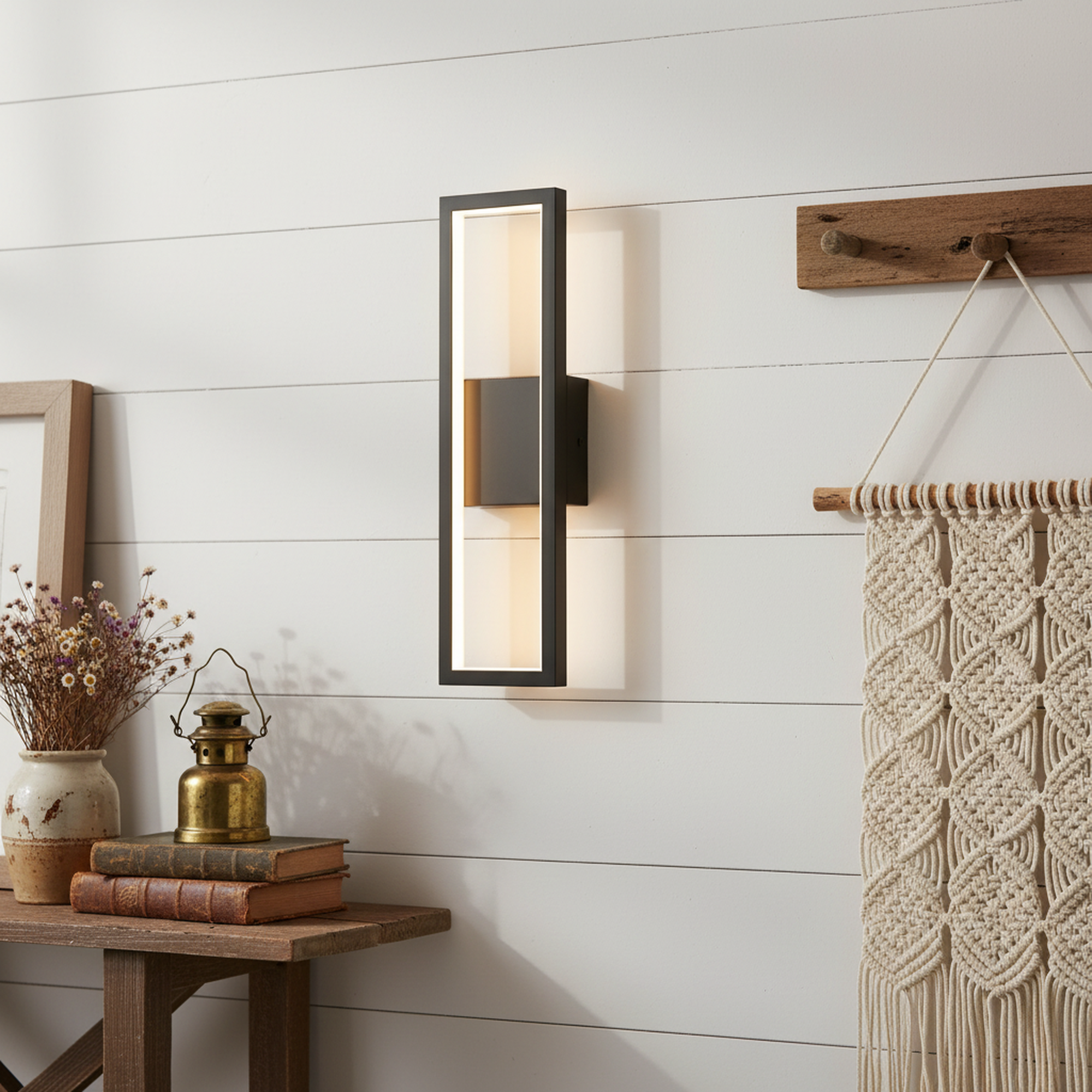 H18" Single Modern LED Triac Dimmable Black/Gold Wall Sconce