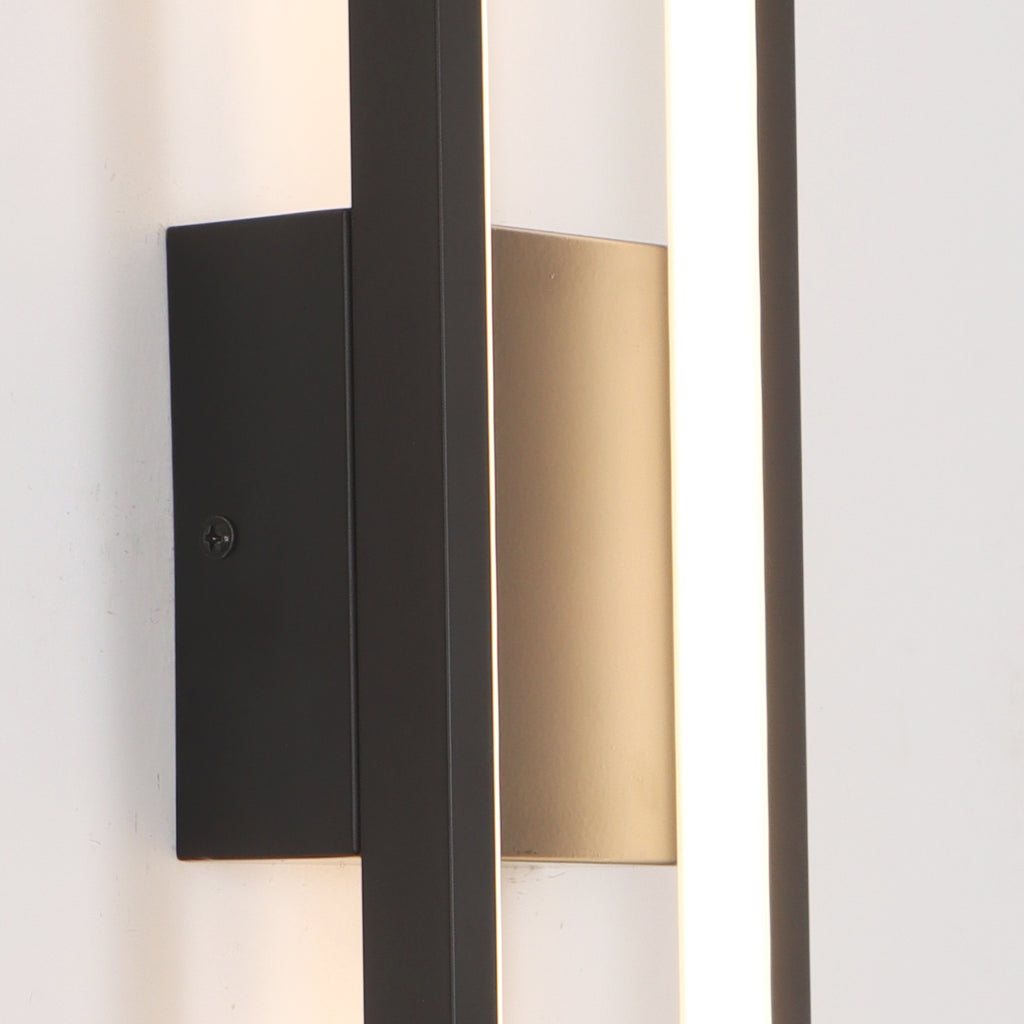 H18" Single Modern LED Triac Dimmable Black/Gold Wall Sconce